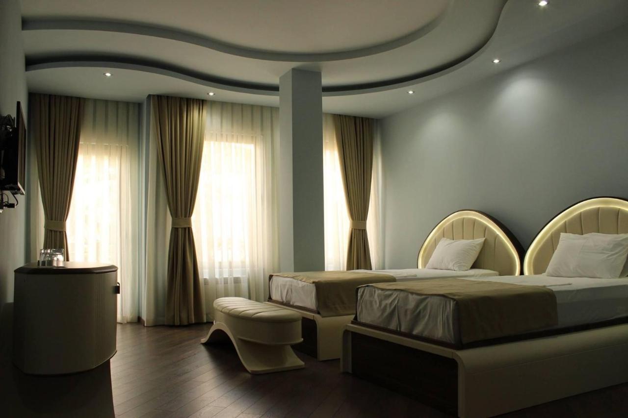 Hotel Light Palace Μπατούμι Εξωτερικό φωτογραφία