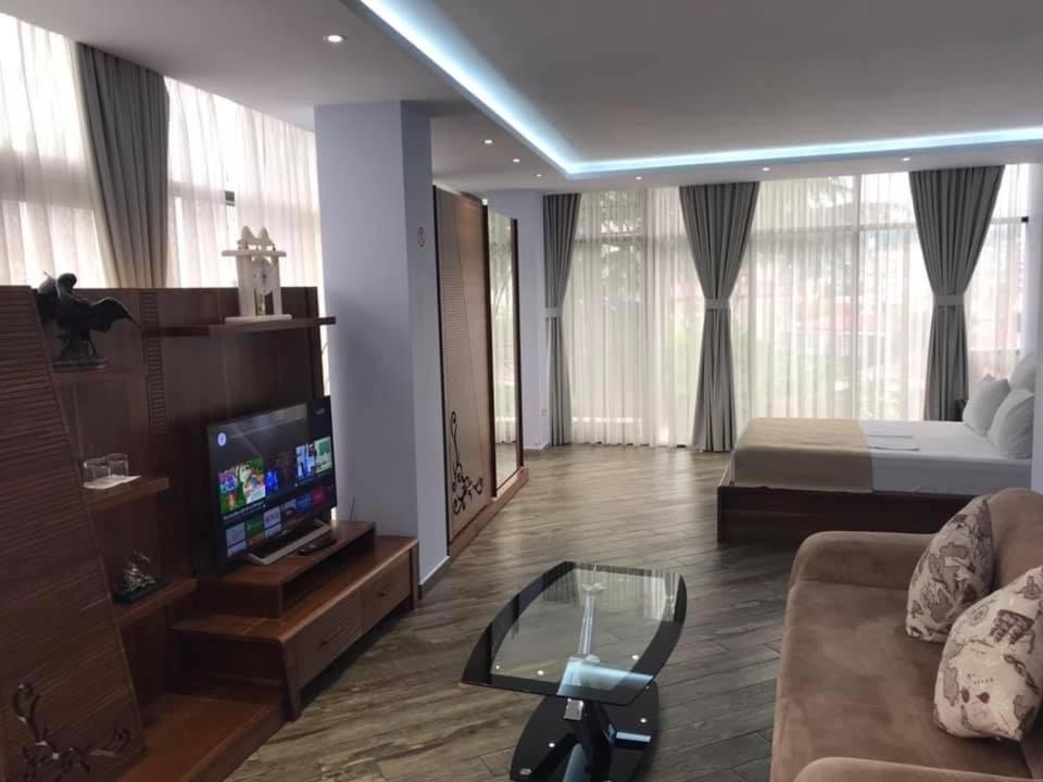 Hotel Light Palace Μπατούμι Εξωτερικό φωτογραφία