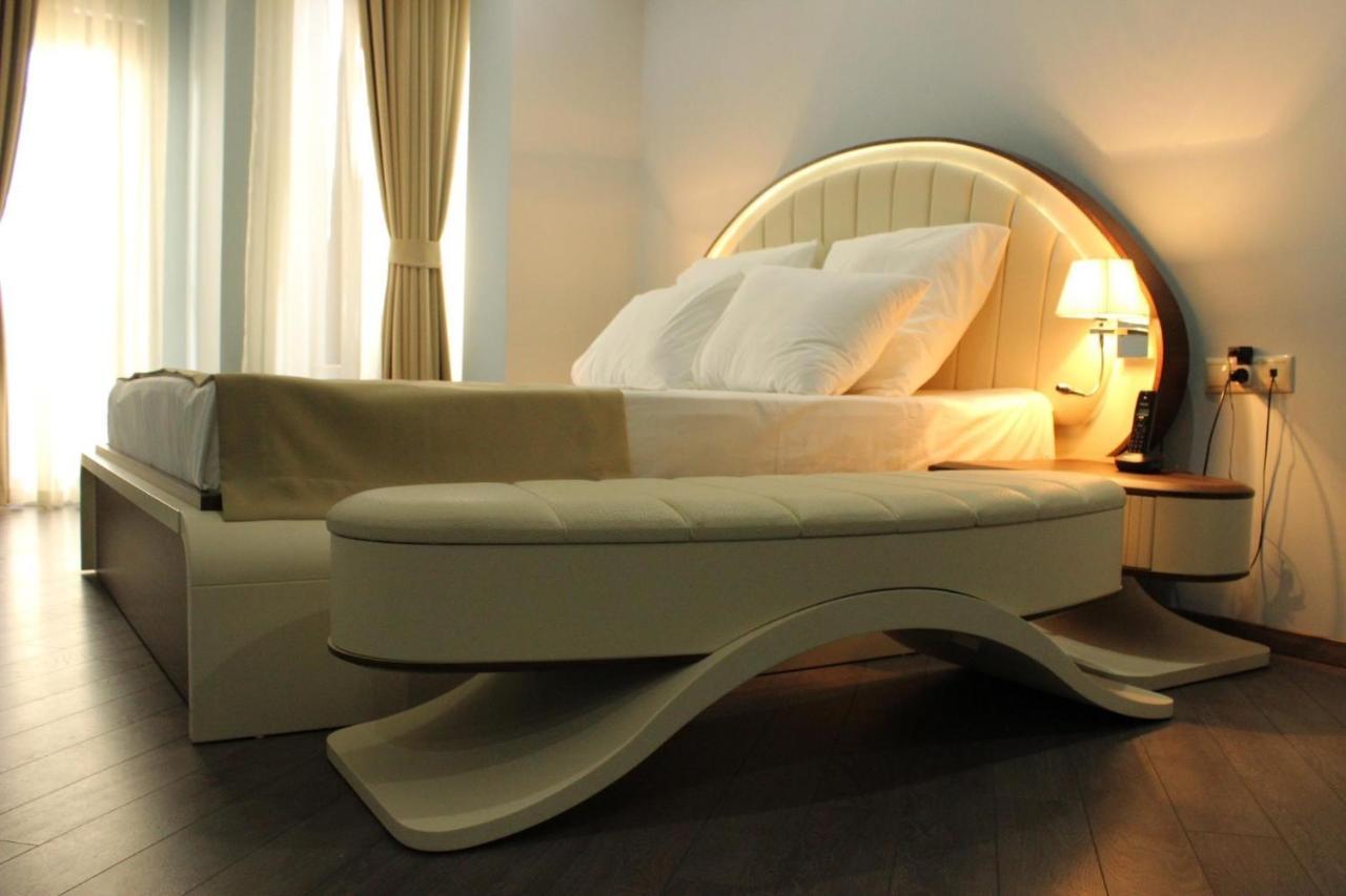 Hotel Light Palace Μπατούμι Εξωτερικό φωτογραφία