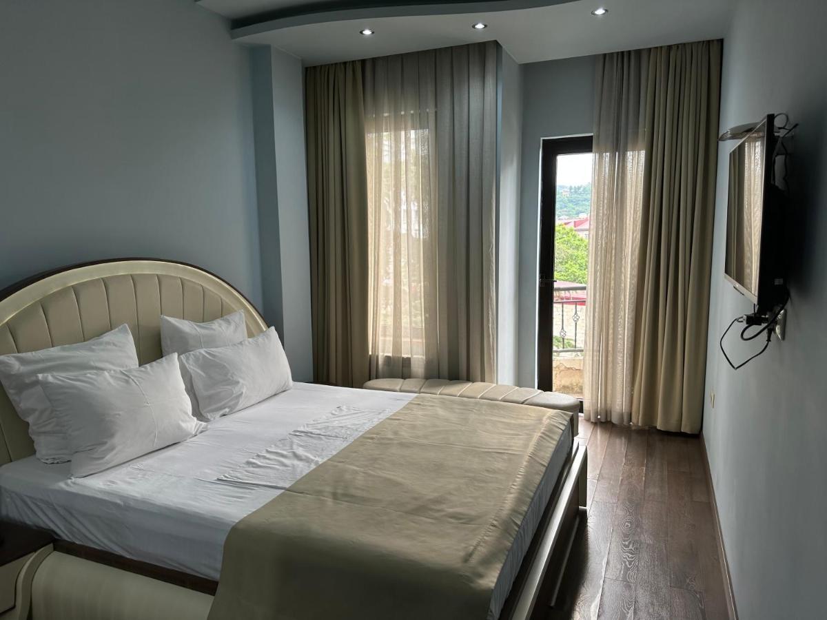 Hotel Light Palace Μπατούμι Εξωτερικό φωτογραφία